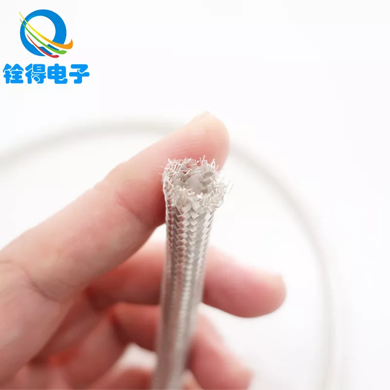 क्या ब्रेडेड कॉपर ट्यूब को औद्योगिक अनुप्रयोगों के लिए एक विश्वसनीय समाधान बनाता है